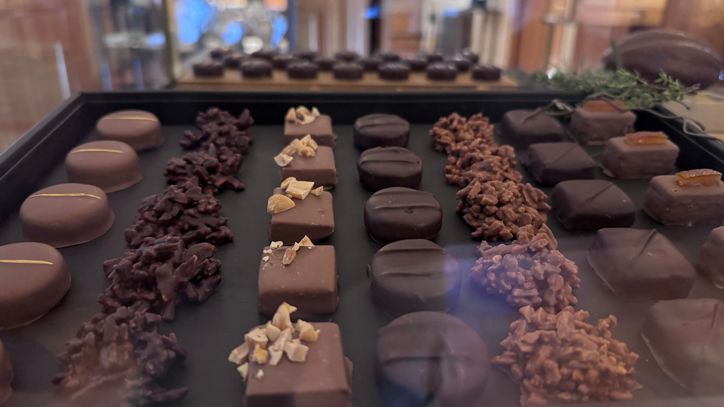 Léo Mattéï, brigade des mineurs - Décor 12 - Gilles Graziano Chef Décorateur