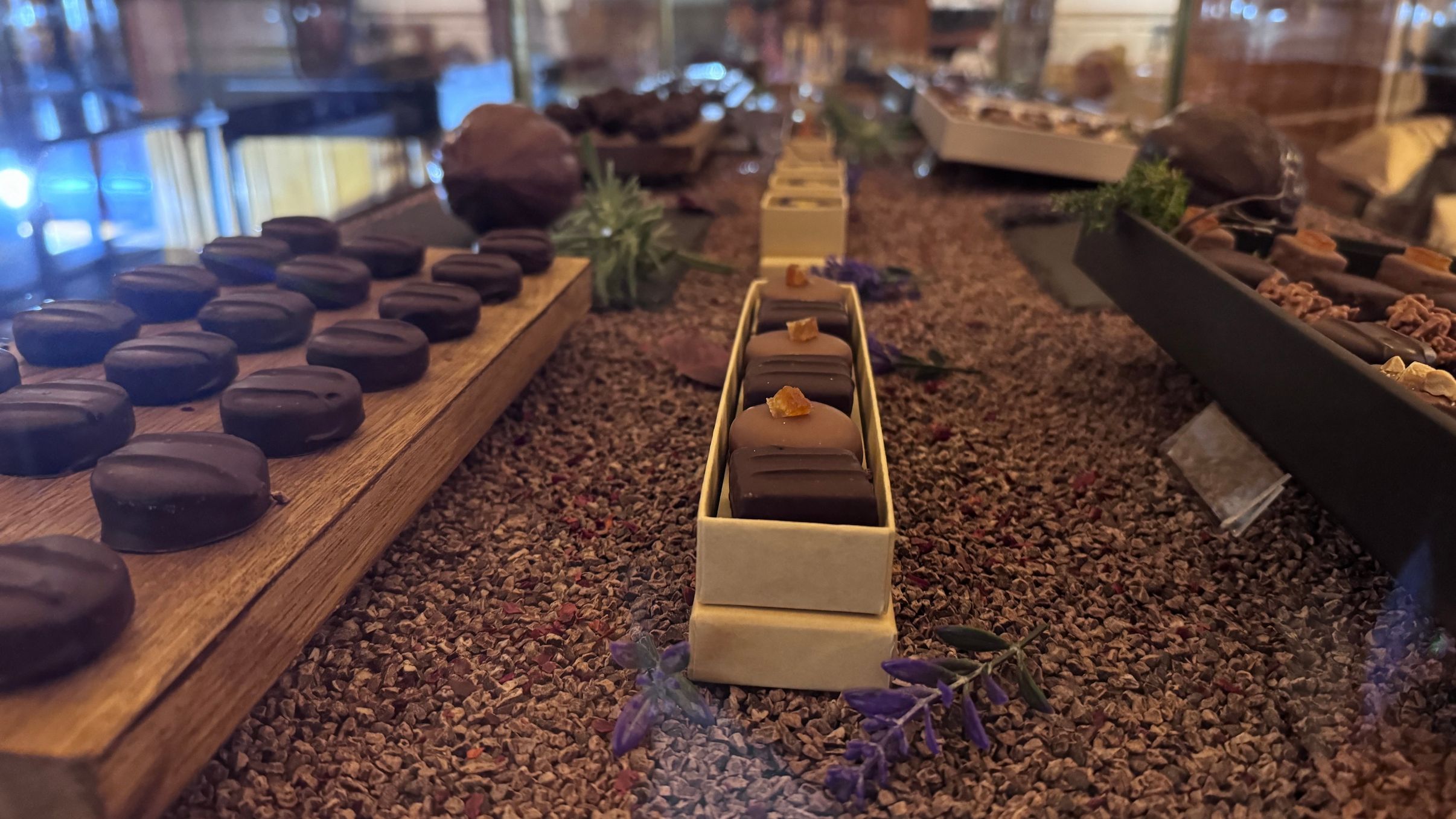 Léo Mattéï, brigade des mineurs - Décor 13 - Gilles Graziano Chef Décorateur