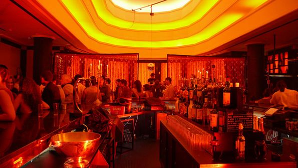 Sans arme, ni haine, ni violence - Décor 3 - Gilles Graziano Chef Décorateur